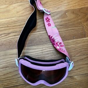 pink kids' ski goggles